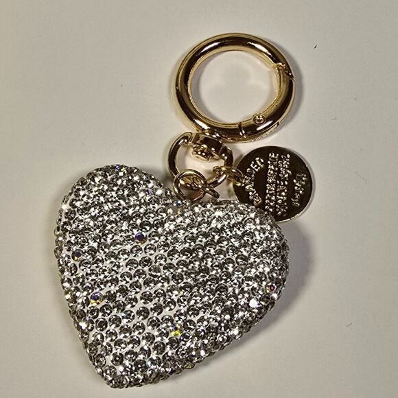 Super Sparkle Diamond Style Heart Charm - Picture 3 of 3